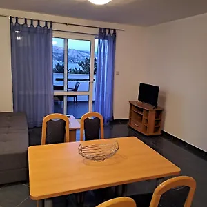  Apartman Zarok